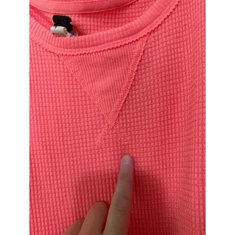 We the free (free people) long sleeve size medium - Picture 2 of 9